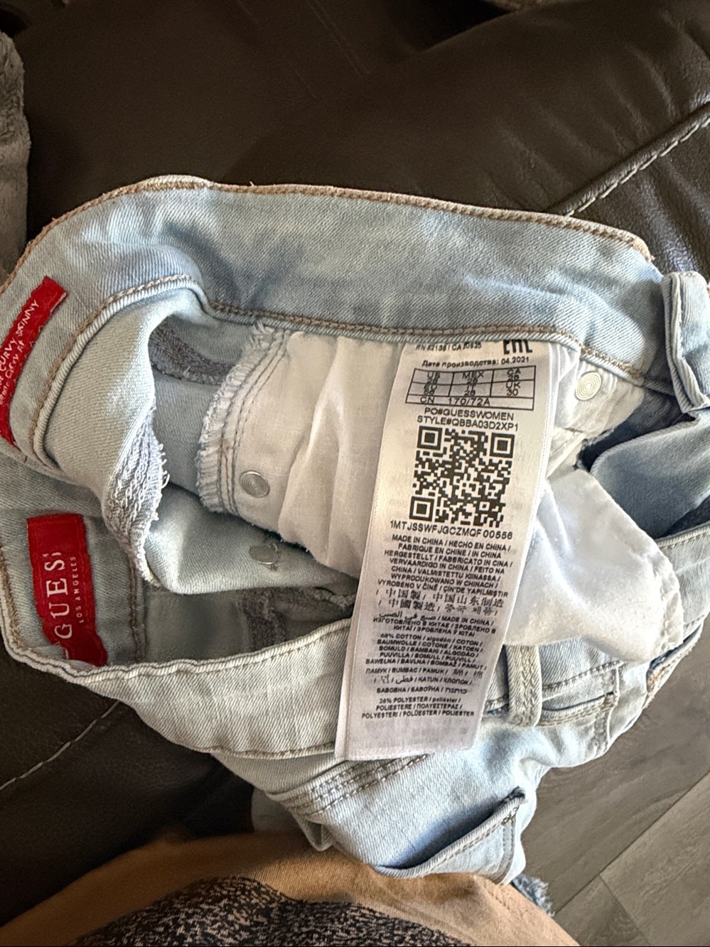 Guess Light Blue Distressed Denim Jeans with Red Logo - Picture 6 of 6